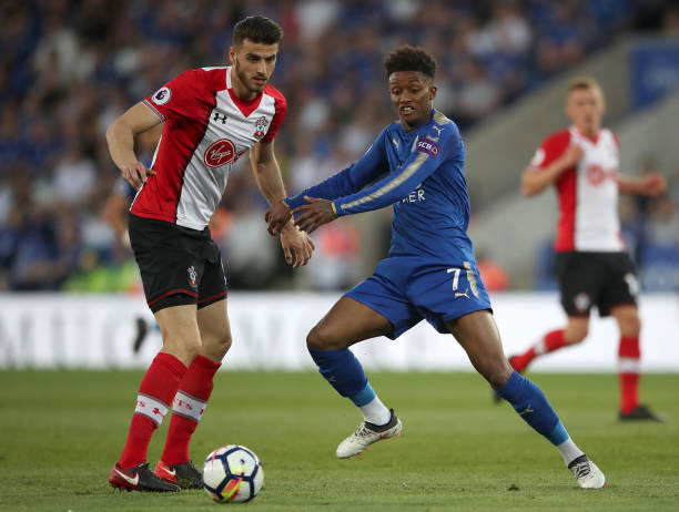 它不仅从规 它不仅从规